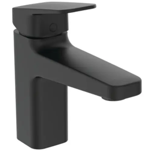 Schwarze Armatur von Ideal Standard mit flacher Bedienung und auslaufendem Wasserhahn. Klarer, moderner Designstil für Anwendungen in Badezimmer oder Küche.